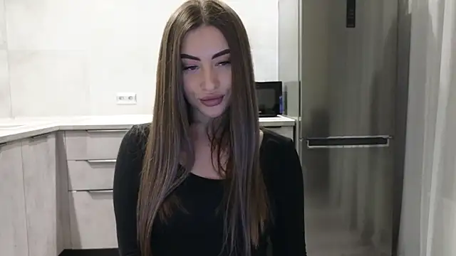 Snapshot of Cinderella____ chatting on 01.11.25 Cinderella online show from 01.11.25