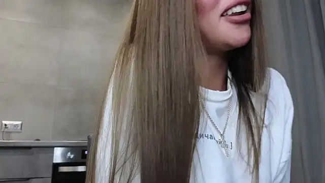 Snapshot of Cinderella____ chatting on 02.24.25 Cinderella online show from 02.24.25