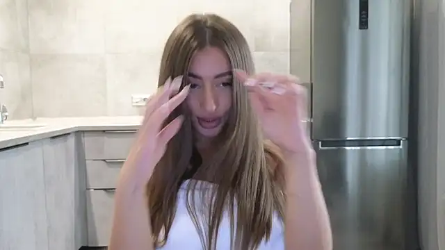 Snapshot of Cinderella____ chatting on 02.27.25 Cinderella online show from 02.27.25