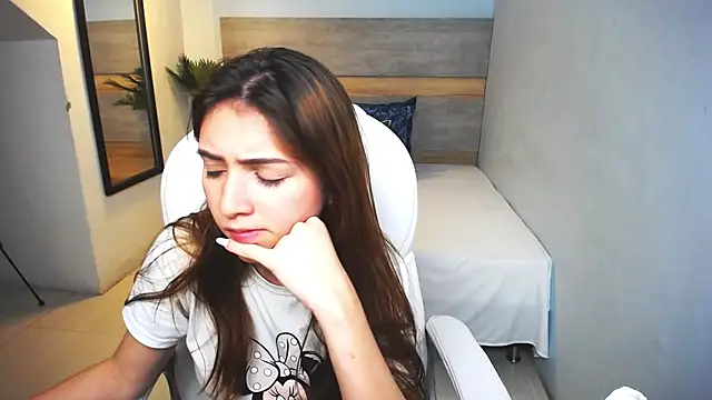 liseth fox online show from 12.20.24