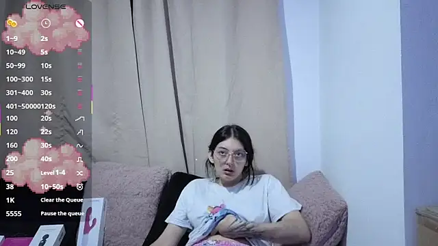 lessliee22  online show from 06.28.26