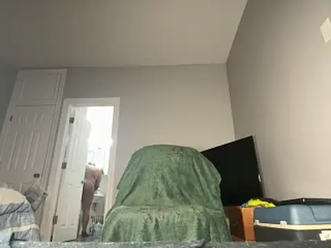 ChiRaqb8 online show from 11.04.25