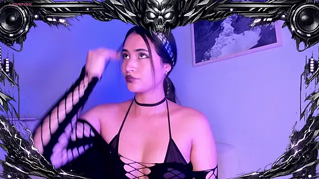 lara madisson online show from 05.18.26