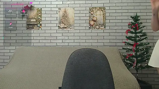 EmiliaDuchess online show from 01.25.25