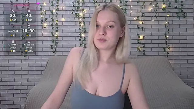 EmiliaDuchess online show from 02.27.25