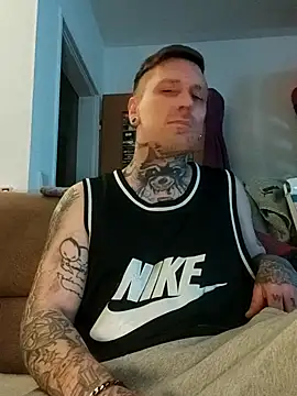 Snapshot of Schabernack1990 chatting on 03.07.25 Schabernack1990 online show from 03.07.25