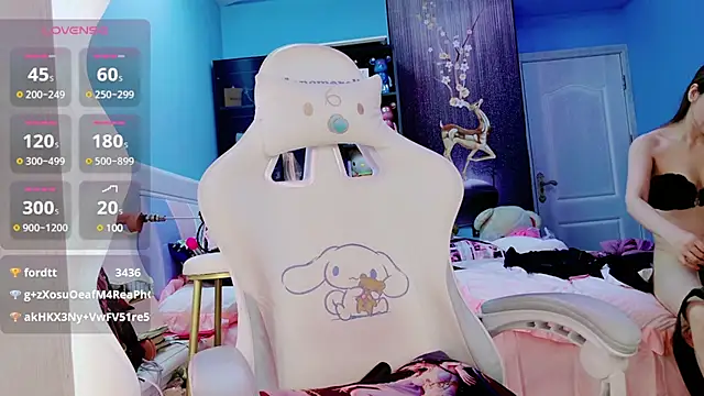 HU131452 online show from 12.19.24