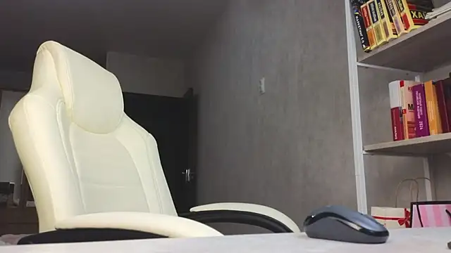 Marietta Castro online show from 03.05.26