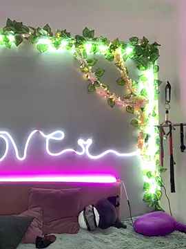 YouliteSllut2 online show from 01.19.25