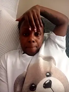 Miss Amani online show from 10.19.25