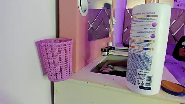 parejacaliente20154 online show from 03.18.26