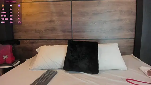 Leamonroe   online show from 01.07.25