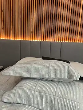 Snapshot of EmiilyAdams_ chatting on 02.04.26 EmiilyAdams online show from 02.04.26