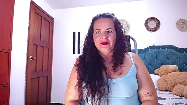 Snapshot of sofiamature01 chatting on 01.31.26 sofiamature01 online show from 01.31.26