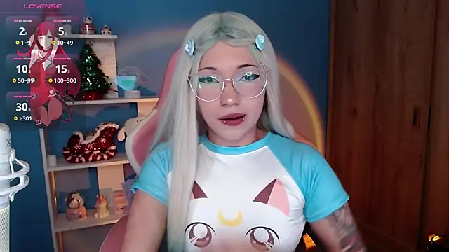 Snapshot of Artic_love chatting on 12.19.24 Artic love online show from 12.19.24