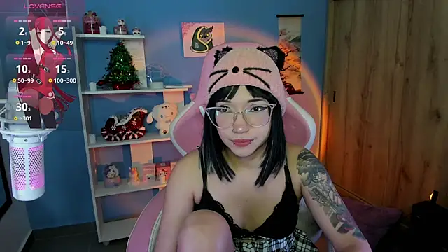 Snapshot of Artic_love chatting on 01.09.25 Artic love online show from 01.09.25