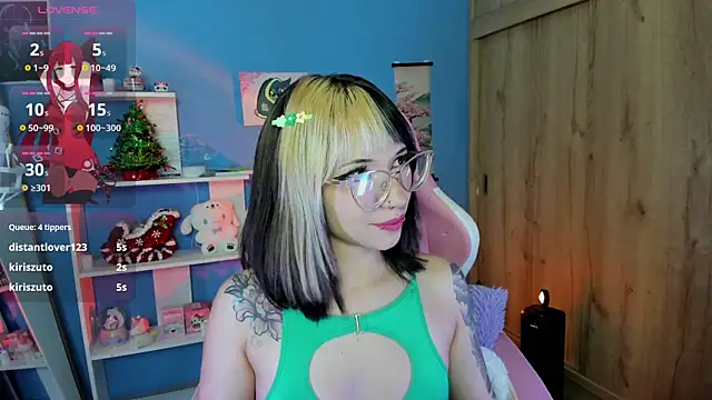 Snapshot of Artic_love chatting on 03.19.25 Artic love online show from 03.19.25