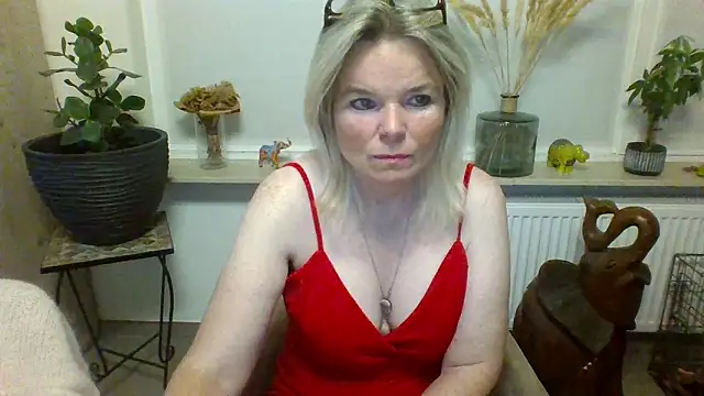 clwm online show from 10.10.25