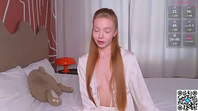EvaCroan online show from 05.10.26