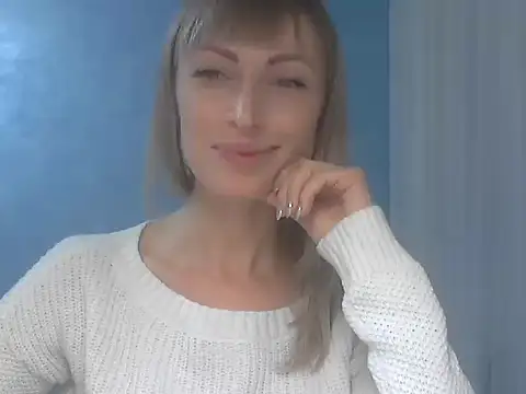 Snapshot of EffectMaya chatting on 10.26.25 EffectMaya online show from 10.26.25