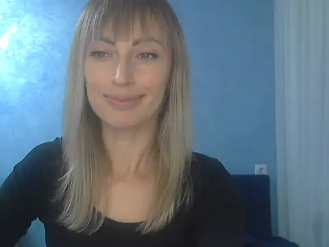 Snapshot of EffectMaya chatting on 11.09.25 EffectMaya online show from 11.09.25