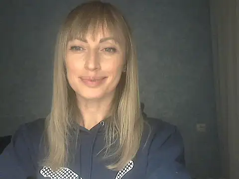 Snapshot of EffectMaya chatting on 12.02.25 EffectMaya online show from 12.02.25