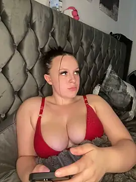 Snapshot of riri_bstvx chatting on 02.01.25 riri bstvx online show from 02.01.25