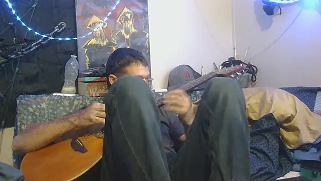 TheOneYouLove69 online show from 11.16.25