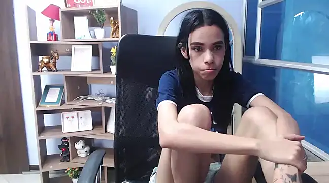 Snapshot of Jasmin_Skinny chatting on 01.04.25 Jasmin Skinny online show from 01.04.25