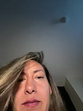 xLadyScarlettx online show from 02.17.25