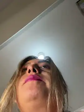 xLadyScarlettx online show from 02.21.25