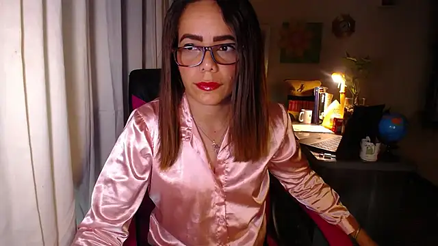 Snapshot of danielle_rose_1 chatting on 05.27.26 danielle rose 1 online show from 05.27.26