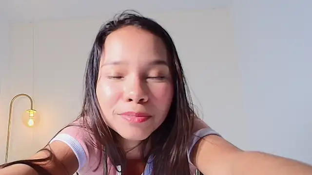 Snapshot of marce_algara chatting on 03.14.25 marce algara online show from 03.14.25