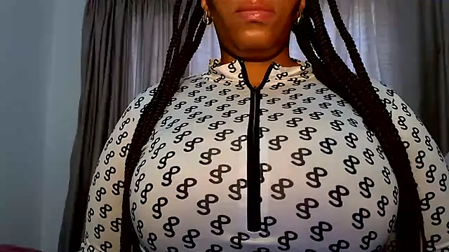 Snapshot of SexyFreaky_ chatting on 02.04.26 SexyFreaky online show from 02.04.26