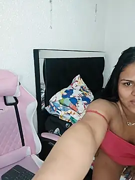 Snapshot of SweetAlmaa chatting on 02.19.25 SweetAlmaa online show from 02.19.25