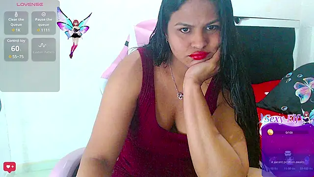 Snapshot of SweetAlmaa chatting on 02.21.25 SweetAlmaa online show from 02.21.25