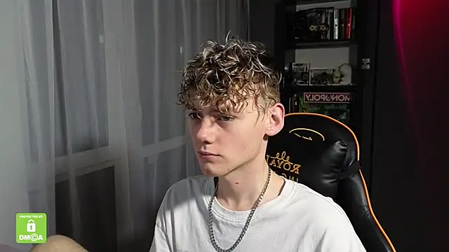 Snapshot of Keytaro chatting on 11.07.25 Keytaro online show from 11.07.25