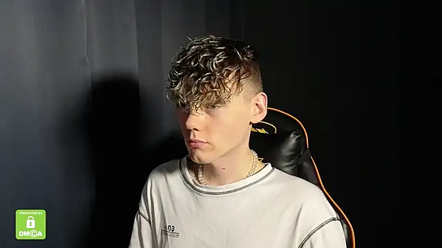 Snapshot of Keytaro chatting on 01.11.26 Keytaro online show from 01.11.26