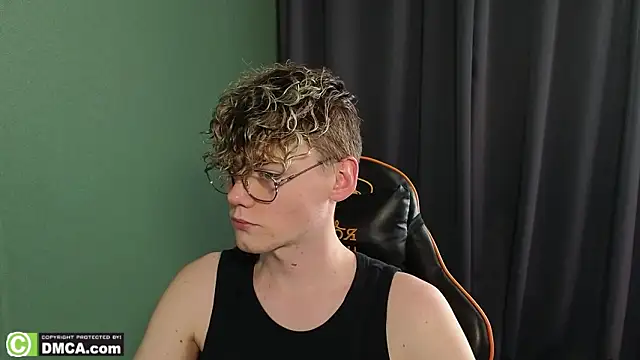 Snapshot of Keytaro chatting on 02.10.26 Keytaro online show from 02.10.26