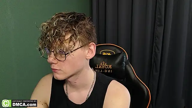 Snapshot of Keytaro chatting on 02.22.26 Keytaro online show from 02.22.26