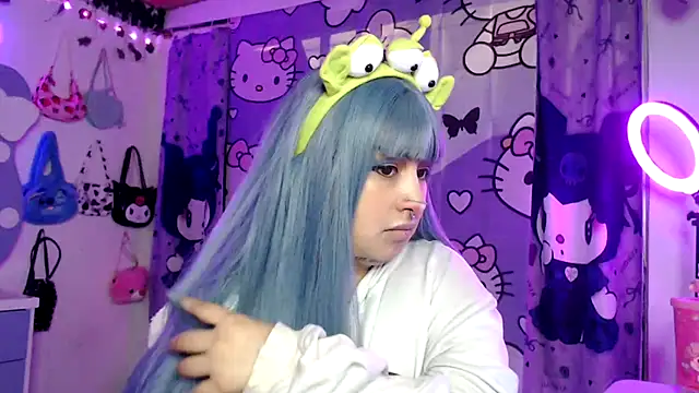 lussyevans24 online show from 10.22.25