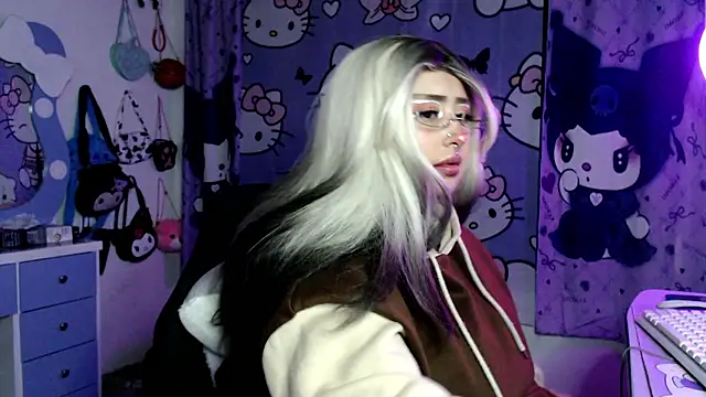 lussyevans24 online show from 03.24.26