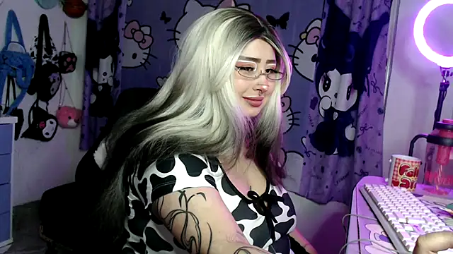 lussyevans24 online show from 04.22.26