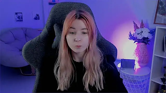 LexiWenford online show from 12.12.24