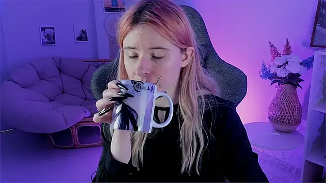 LexiWenford online show from 12.13.24