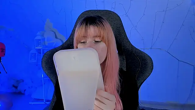 LexiWenford online show from 02.12.25