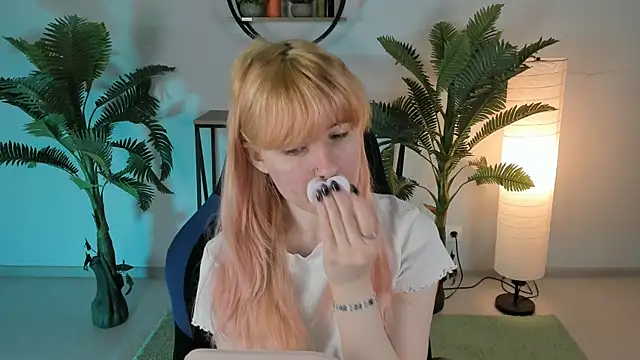 LexiWenford online show from 03.11.25