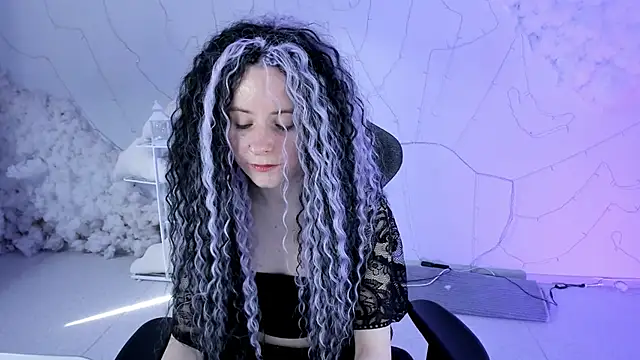 LexiWenford online show from 03.18.25