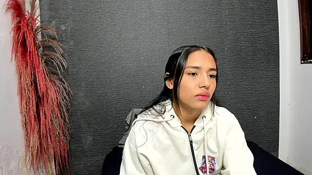 monse 02 online show from 03.22.25