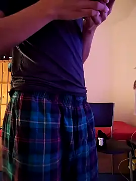 Dennis 2024 online show from 01.08.25